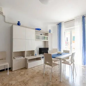 https://casa-marghe.hotelitalianriviera.com